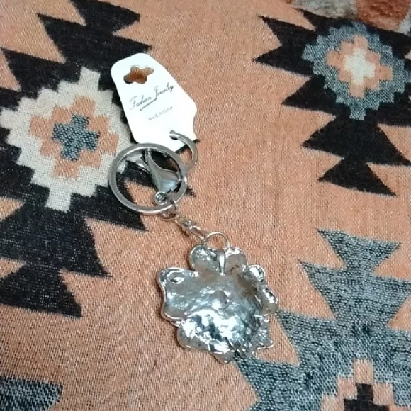 Fashion Jewelry Lavender Camellia Flower Keychain/Bag Charm - Picture 3 of 3